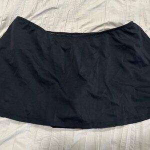 Black swim skirt